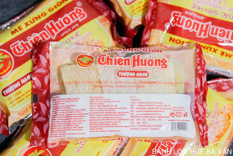 me-xung-gion-hue-4 Mè xửng giòn Huế